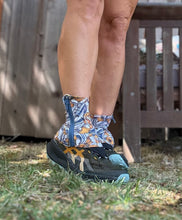 Load image into Gallery viewer, Side Zip Shoe Gaiters - Poppy Swirl