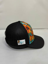 Load image into Gallery viewer, Poppies Classic Trucker