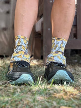 Load image into Gallery viewer, Shoe Gaiters - Poppies
