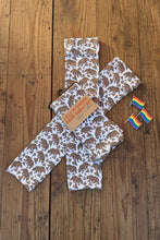 Load image into Gallery viewer, Rainbow bear and Heart Sleeves
