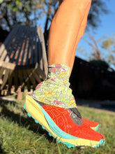 Load image into Gallery viewer, Shoe Gaiters - Poison Oak
