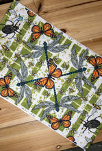 Load image into Gallery viewer, Beautiful Bugs RallyTowel - Green
